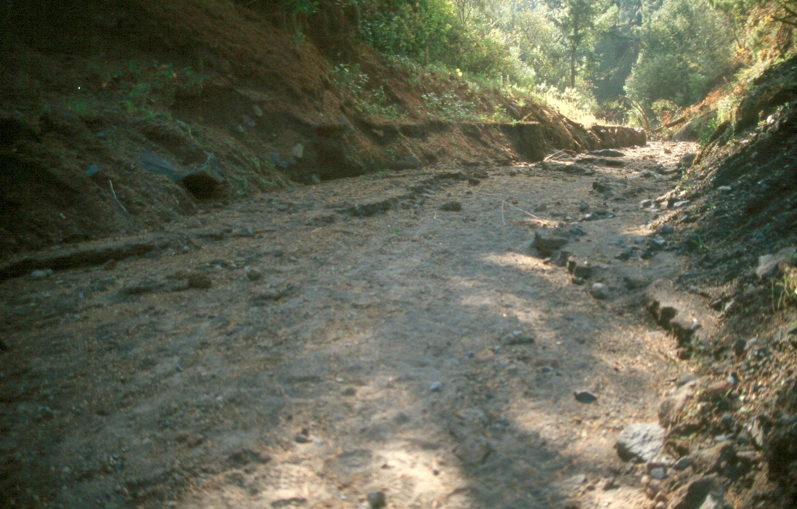 Barranca de Huiloac zona habitual de circulación de lahares