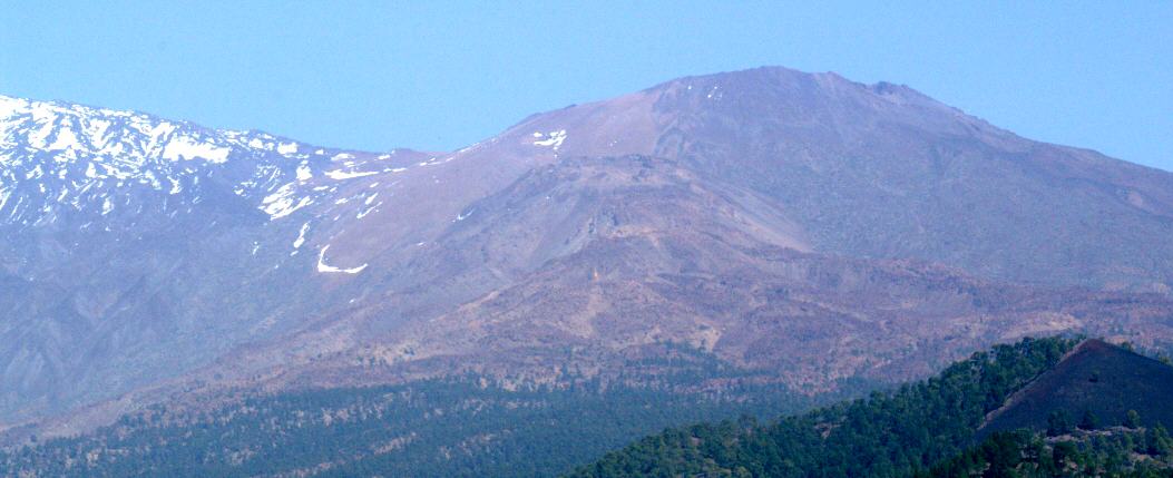 Pico Viejo y los Roques Blancos