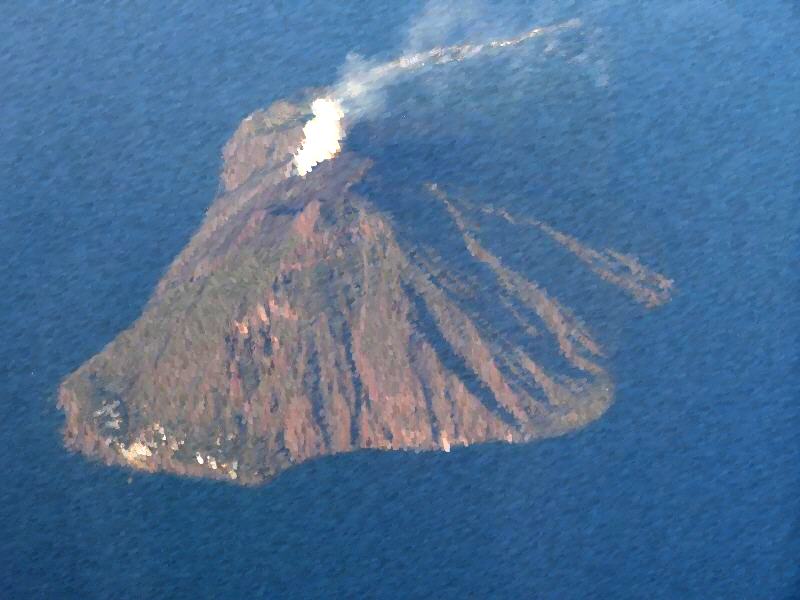 Pasa el ratón y verás una foto del cráter del volcán Stromboli