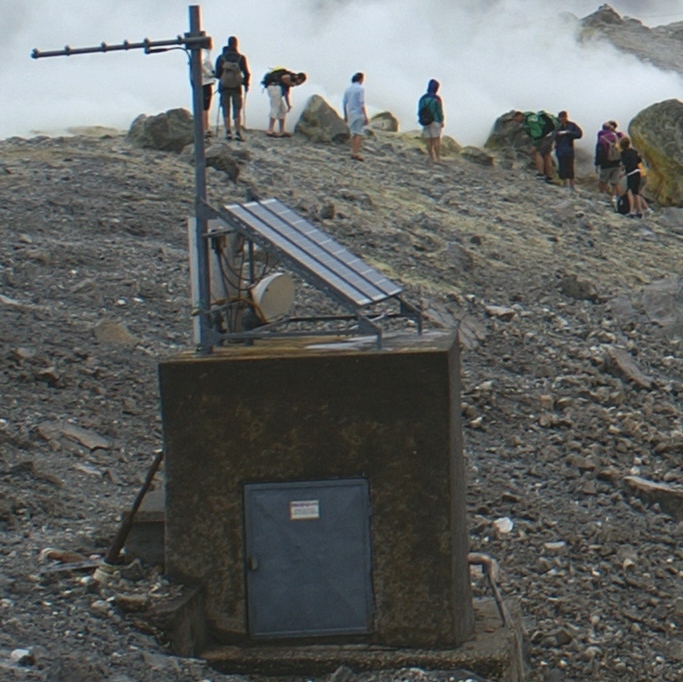 Estación de monitoreo volcánico